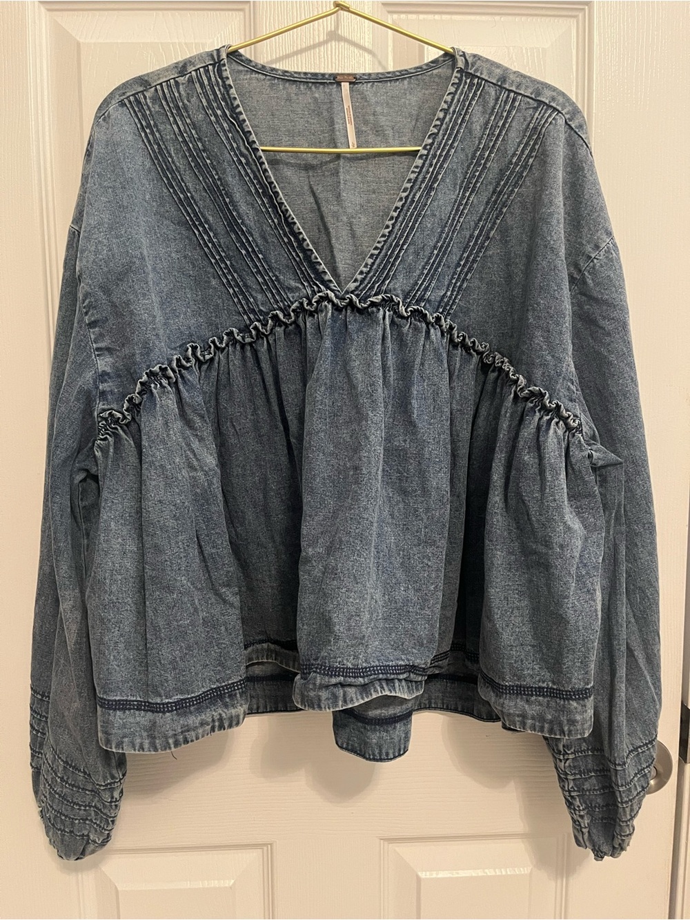 Free People Blue Denim Wash Babydoll Peplum Balloon Sleeve Top L - Picture 2 of 10